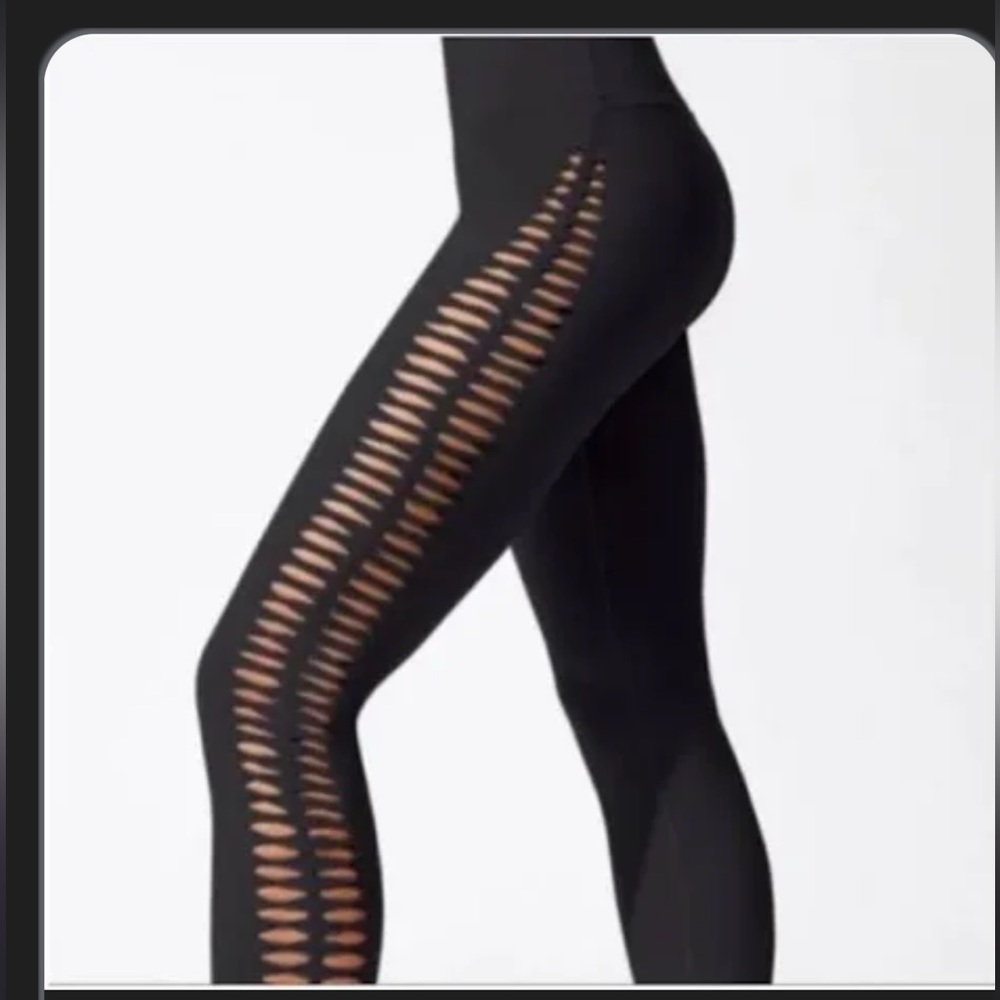 Size small ALO leggings